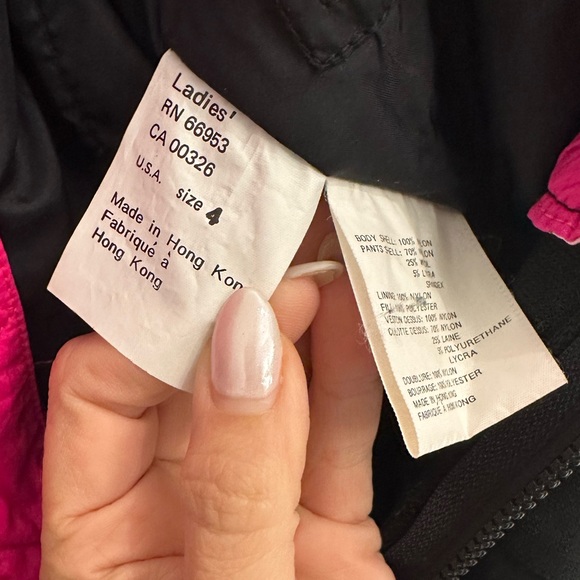 Vintage Tyrolia Ladies Ski Suit With Stirups Size 4 - Picture 9 of 16